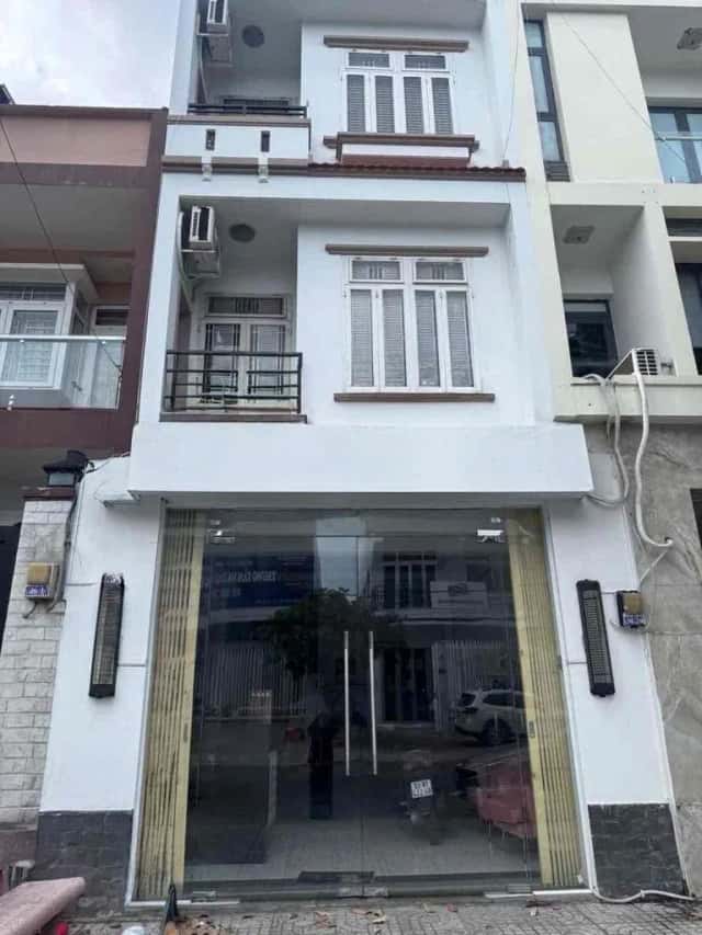 Cho thuê nhà mặt tiền Đường Trần Văn Giàu Quận Bình Tân, TP.HCM – 4 phòng ngủ, giá 20 triệu