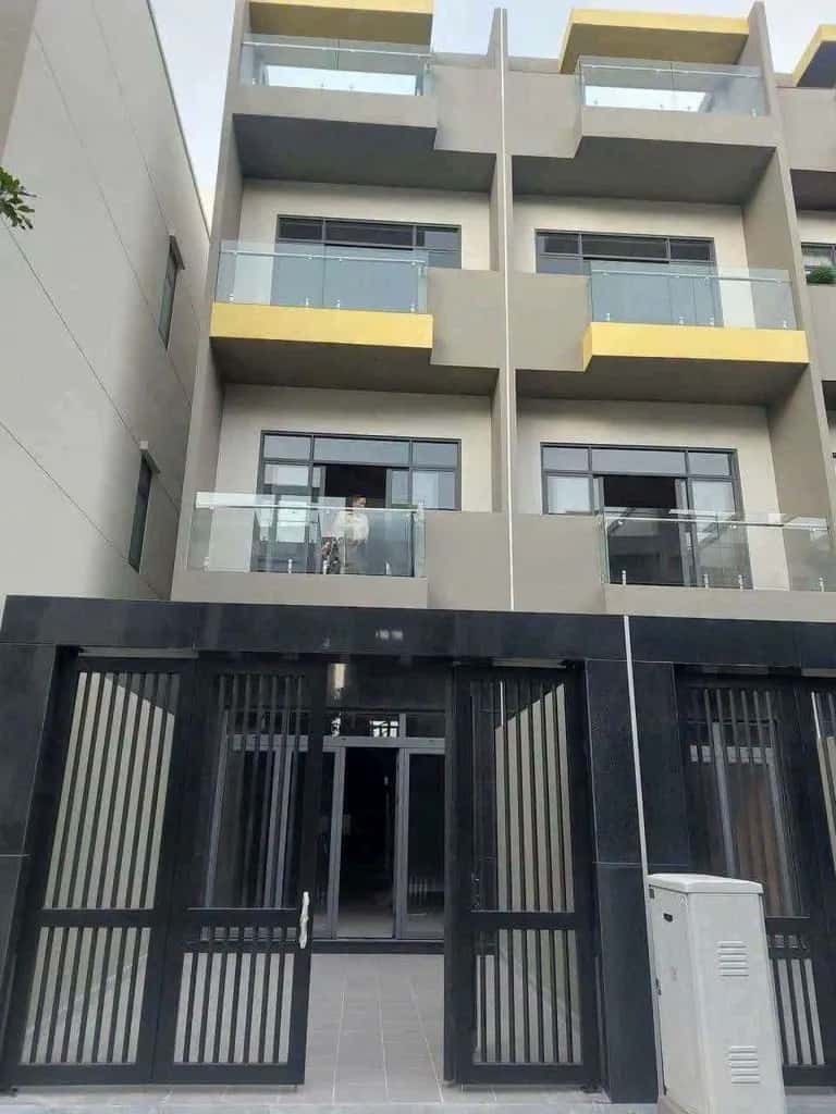 Cho thuê nhà mặt tiền làng đại học Thành phố Dĩ An, Ho Chi Minh – 4 phòng ngủ, giá 16 triệu