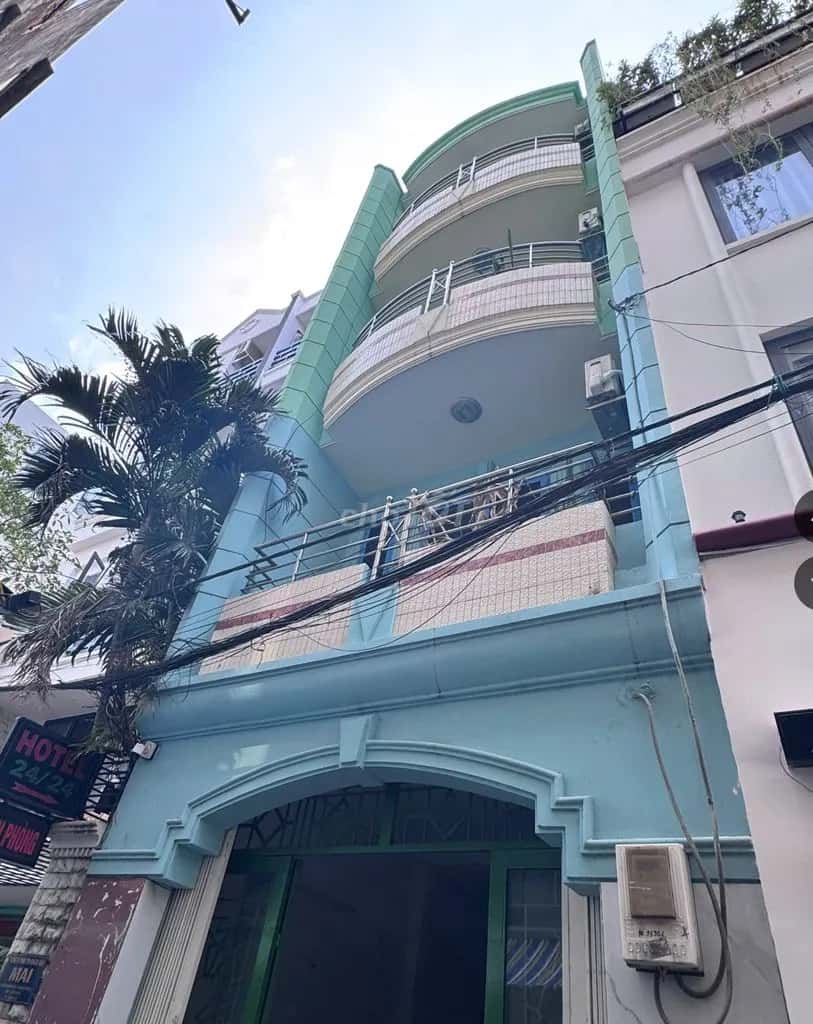 Cho thuê nhà hẻm Nguyễn Trãi Quận 1, TP.HCM – 7 phòng ngủ, giá 49 triệu