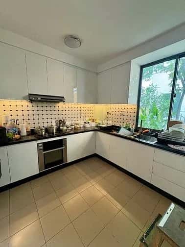 Cho thuê nhà hẻm Quận 2, TP.HCM – 5 phòng ngủ, giá 140 triệu