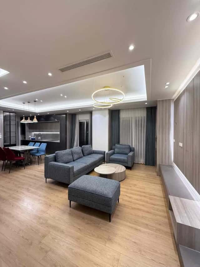 Cho thuê căn hộ chung cư Lạc Long Quân Tay Ho, Ha Noi – 3 phòng ngủ, giá 20 triệu
