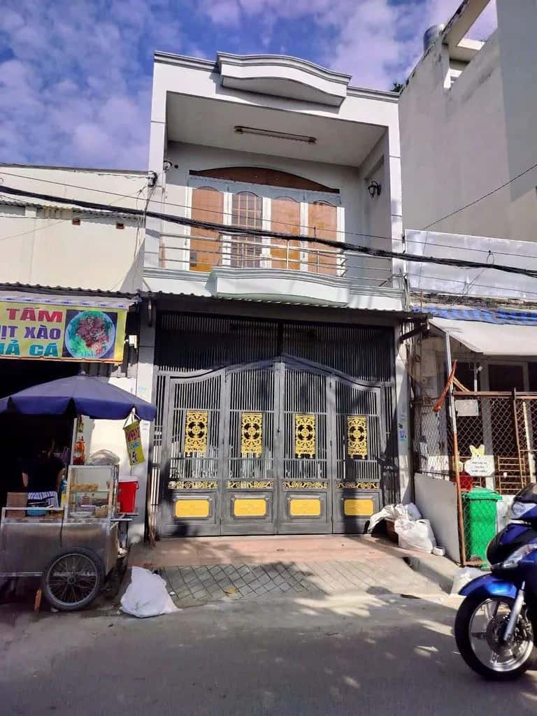 Cho thuê nhà mặt tiền Liên Khu 1-6 Bình Tân, TP.HCM – 2 phòng ngủ, giá 11 triệu