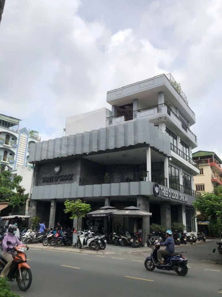 Cho thuê nhà mặt tiền Vòng xoay Lê Đại Hành Tân Bình, Ho Chi Minh – giá 150 triệu