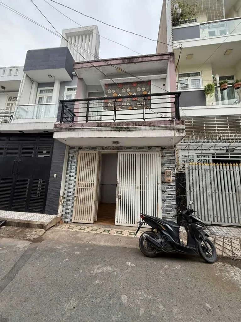 Cho thuê nhà hẻm đường nội bộ khu Nam Long Bình Tân, TP.HCM – 3 phòng ngủ, giá 8 triệu