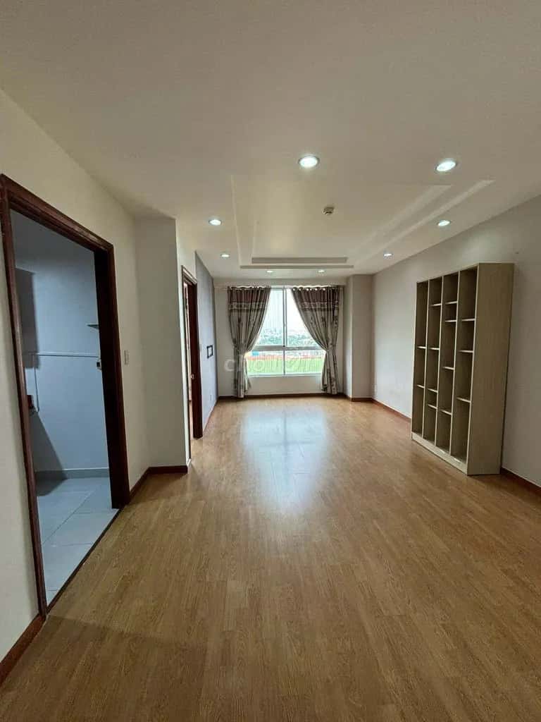 Cho thuê căn hộ chung cư Cầu Chánh Hưng Quận 8, TP.HCM – 2 phòng ngủ, giá 9.5 triệu