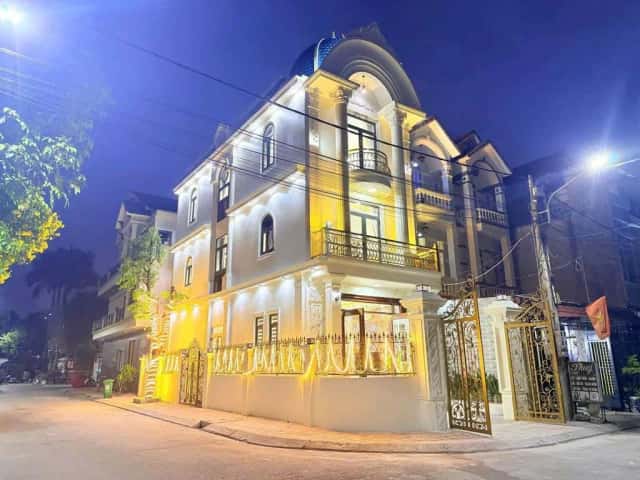Bán nhà mặt tiền Đường Lê Thị Trung Thuận An, TP.HCM – 5 phòng ngủ, giá 7.2 tỷ Bán nhà mặt tiền Đường Lê Thị Trung Thuận An, TP.HCM – 5 phòng ngủ, giá 7.2 tỷ