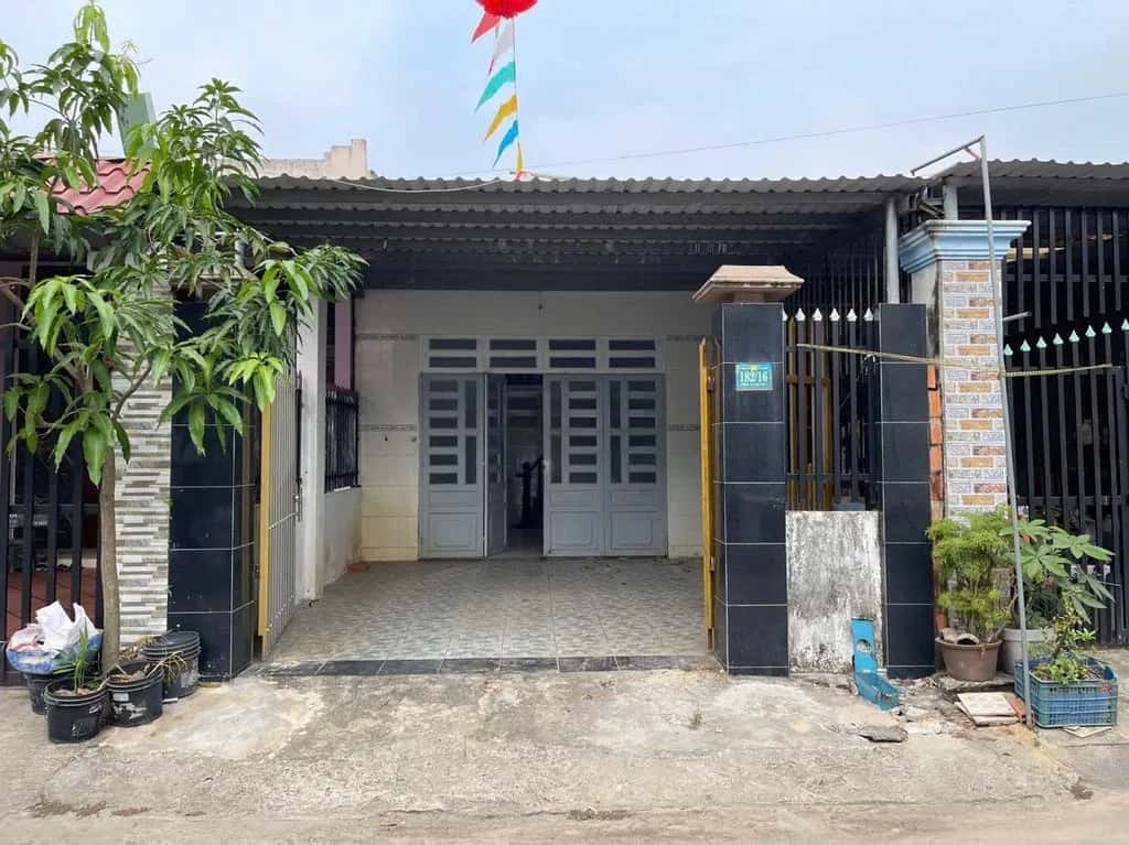 Cho thuê nhà hẻm Đường DH 604 (Đường 2 tháng 9) Thị xã Bến Cát, Ho Chi Minh – 3 phòng ngủ, giá 4 triệu