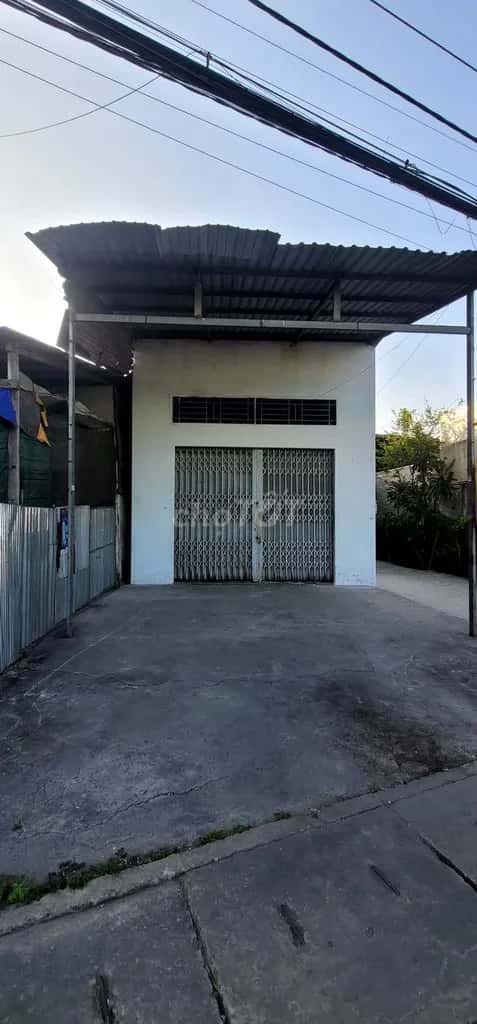 Cho thuê nhà mặt tiền Quốc lộ 1 Huyện Châu Thành A, Hậu Giang – 1 phòng ngủ, giá 5 triệu