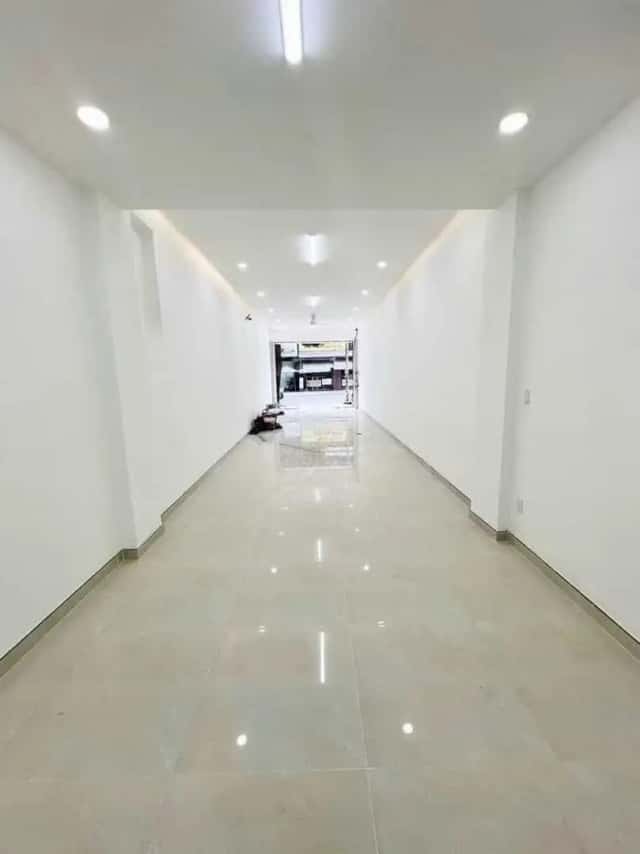 Cho thuê nhà mặt tiền Đường Âu Cơ Thành phố Hồ Chí Minh, TP.HCM – 3 phòng ngủ, giá 27 triệu