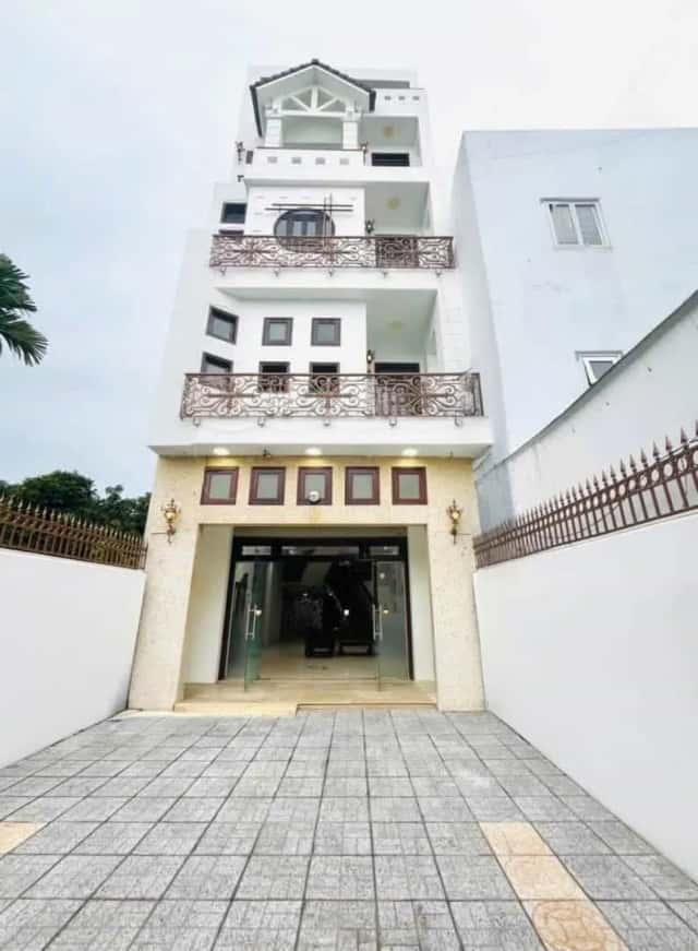 Cho thuê nhà hẻm Đường Lý Tự Trọng Ninh Kiều, Cần Thơ – 6 phòng ngủ, giá 150 triệu