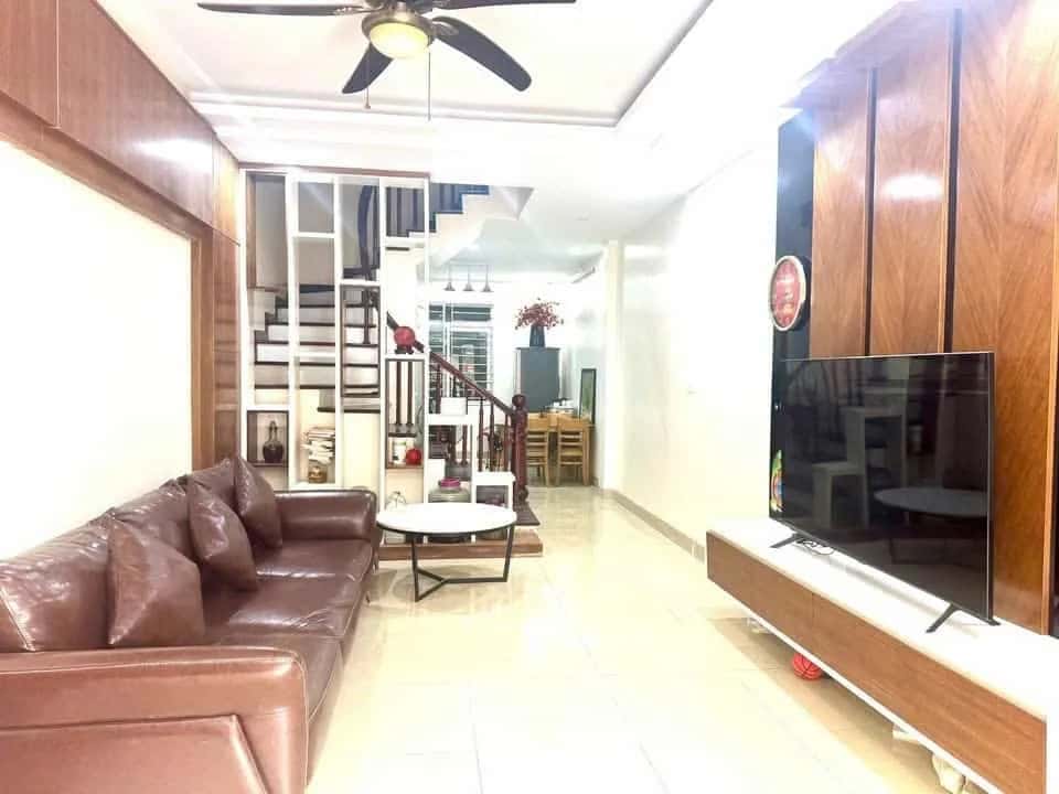 Cho thuê nhà hẻm Bùi Xương Trạch Khương Đình, Hà Nội – 4 phòng ngủ, giá 13 triệu