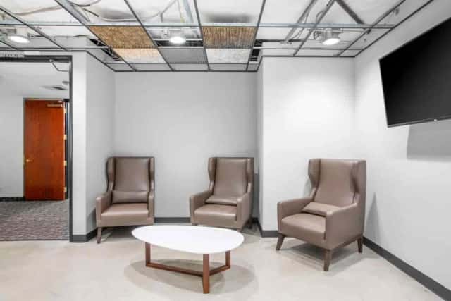 Cho thuê văn phòng Đường Âu Cơ Tây Hồ, Hà Nội – giá 2.4 triệu Cho thuê văn phòng Đường Âu Cơ Tây Hồ, Hà Nội – giá 2.4 triệu