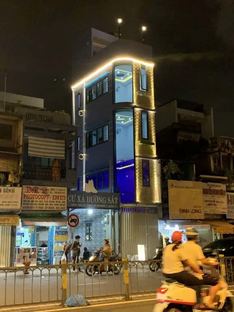 Cho thuê nhà mặt tiền Lý Thái Tổ Quận 10, TP.HCM – 2 phòng ngủ, giá 16 triệu