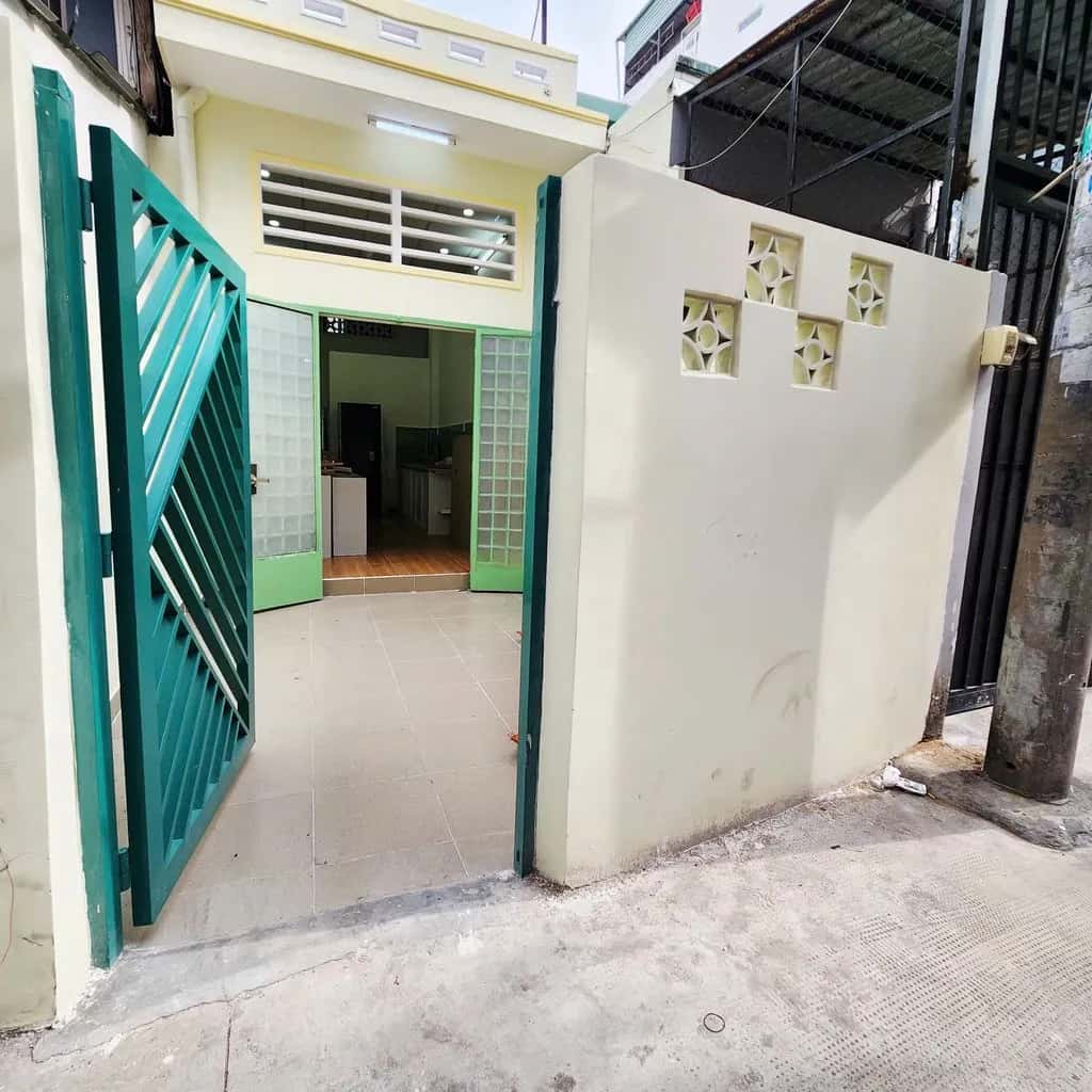 Cho thuê nhà hẻm Nguyễn Trọng Tuyển Quận Phú Nhuận, TP.HCM – 2 phòng ngủ, giá 12 triệu