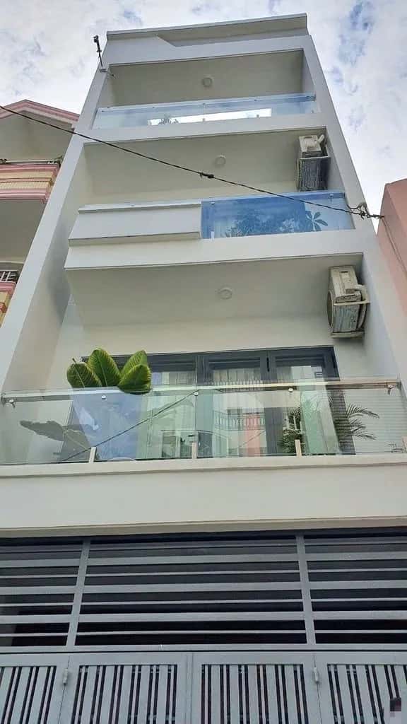 Cho thuê nhà hẻm CMT8 Quận 3, Ho Chi Minh – 5 phòng ngủ, giá 22 triệu Cho thuê nhà hẻm CMT8 Quận 3, Ho Chi Minh – 5 phòng ngủ, giá 22 triệu
