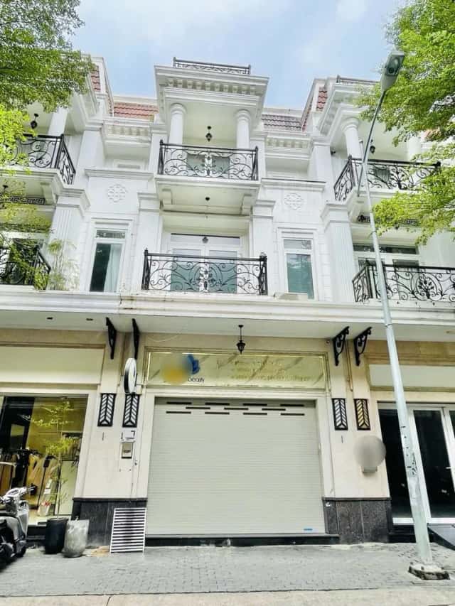 Cho thuê nhà mặt tiền Trần Thị Nghỉ Gò Vấp, TP.HCM – 6 phòng ngủ, giá 35 triệu Cho thuê nhà mặt tiền Trần Thị Nghỉ Gò Vấp, TP.HCM – 6 phòng ngủ, giá 35 triệu
