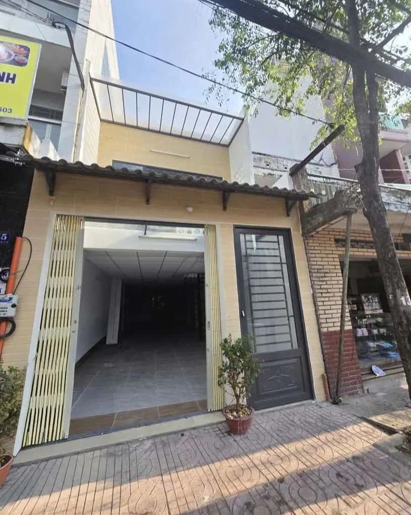 Cho thuê nhà mặt tiền Đường Ba Đình Quận 8, TP.HCM – 2 phòng ngủ, giá 10 triệu