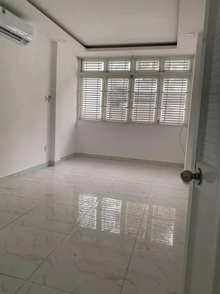Cho thuê nhà hẻm Đường Nguyễn Chí Thanh Quận 10, TP.HCM – 2 phòng ngủ, giá 10 triệu