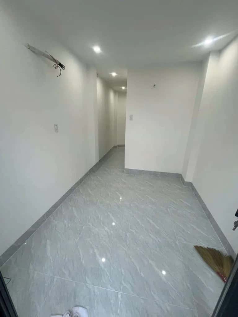 Cho thuê nhà mặt tiền Đường Bãi Sậy Quận 6, TP.HCM – 2 phòng ngủ, giá 11 triệu