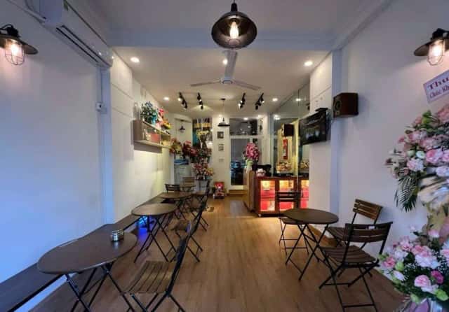 Cho thuê nhà mặt tiền Hoa Sứ Quận Phú Nhuận, TP.HCM – 6 phòng ngủ, giá 55 triệu Cho thuê nhà mặt tiền Hoa Sứ Quận Phú Nhuận, TP.HCM – 6 phòng ngủ, giá 55 triệu