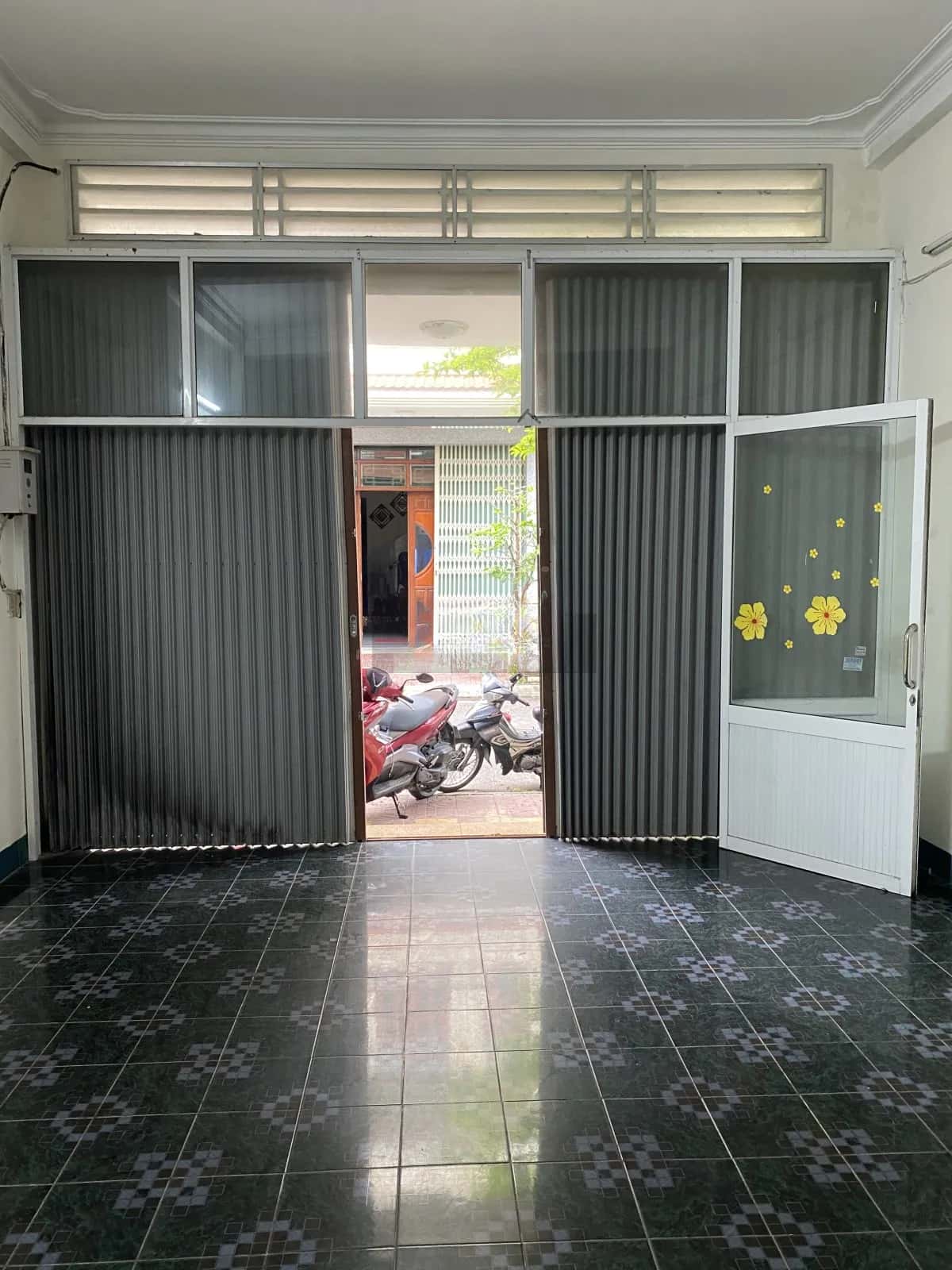 Cho thuê nhà hẻm Đường Nguyễn Trung Trực Quy Nhơn, Bình Định – giá 10.5 triệu