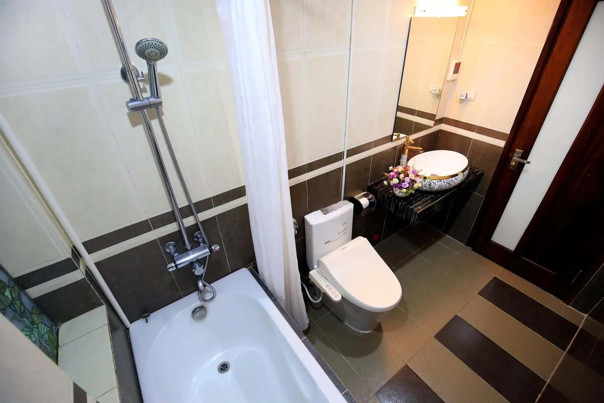 Cho thuê căn hộ dịch vụ Phố Đội Cấn Ba Đình, Hà Nội – 1 phòng ngủ, giá 150 triệu