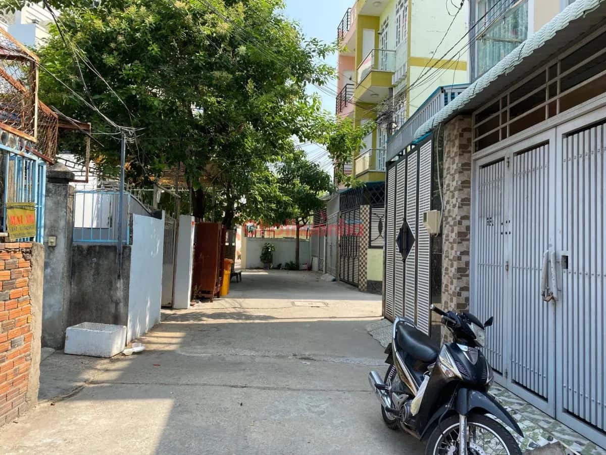 Cho thuê nhà hẻm Nguyễn Thị Định Quận 2, TP.HCM – 3 phòng ngủ, giá 8 triệu