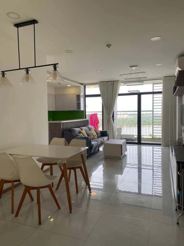 Cho thuê căn hộ chung cư Nguyễn Tất Thành Quận 4, TP.HCM – 2 phòng ngủ, giá 15 triệu