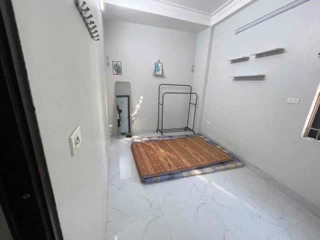Cho thuê phòng trọ Đường Đê Trần Khát Chân Vĩnh Tuy, Hà Nội – giá 2.5 triệu