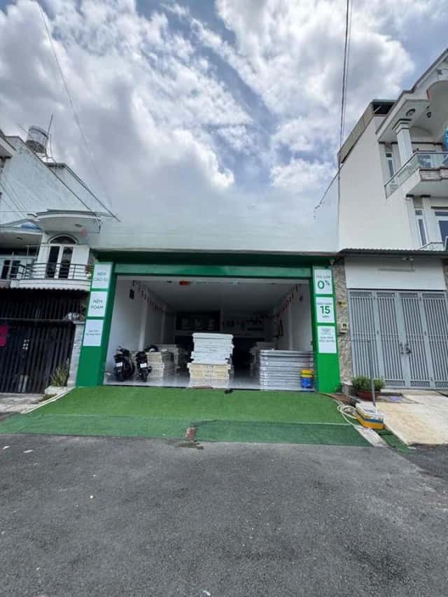 Cho thuê kho, nhà xưởng Đường Phan Văn Hớn Huyện Hóc Môn, TP.HCM – giá 15 triệu Cho thuê kho, nhà xưởng Đường Phan Văn Hớn Huyện Hóc Môn, TP.HCM – giá 15 triệu