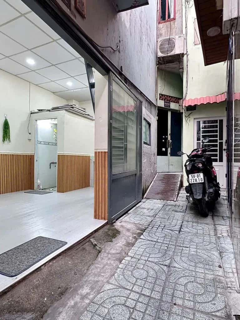 Bán nhà hẻm Nguyễn Sơn Quận Tân Phú, TP.HCM – 2 phòng ngủ, giá 2.7 tỷ