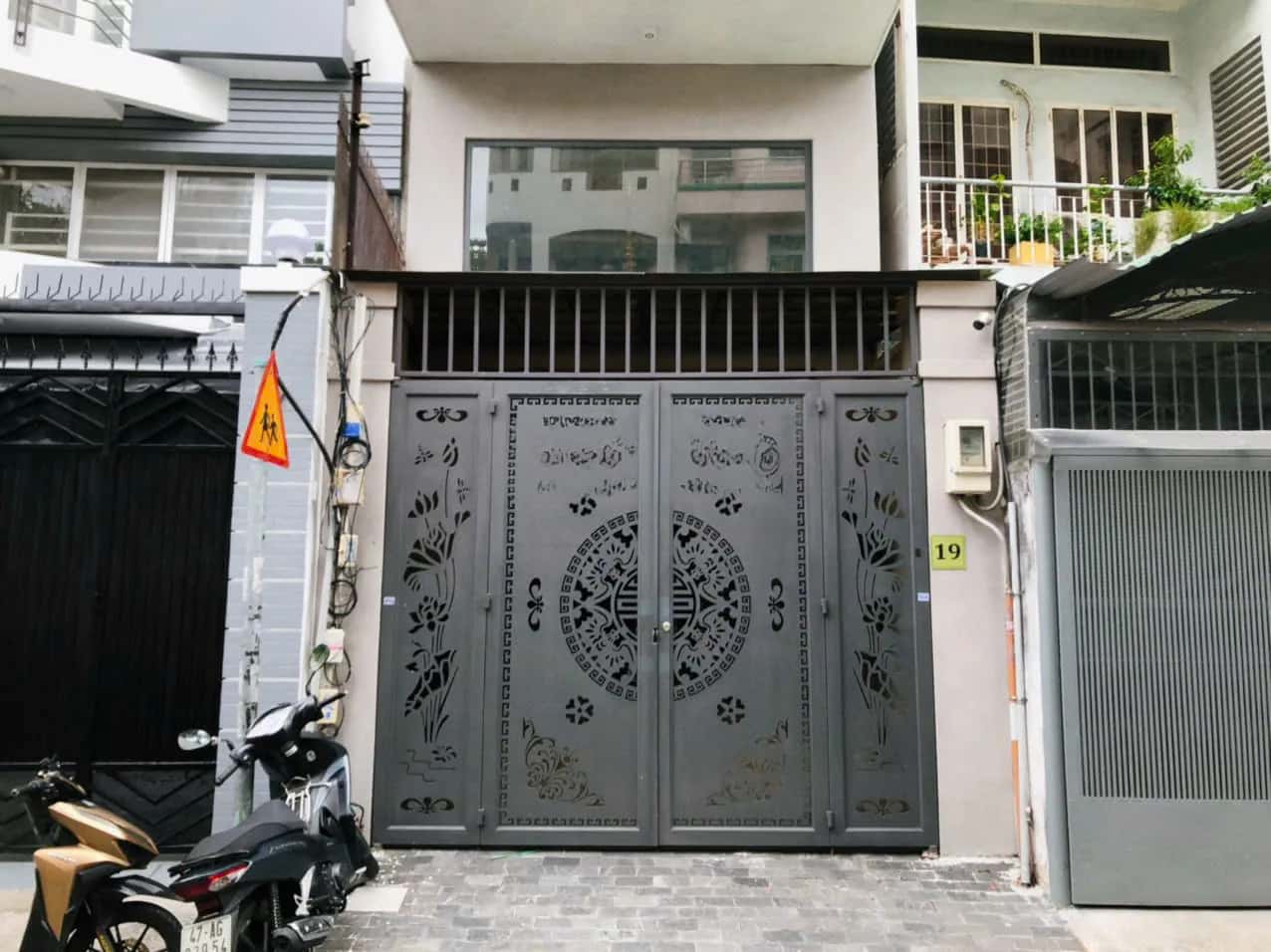 Bán nhà mặt tiền Đinh Công Tráng Quận 1, TP.HCM – 8 phòng ngủ, giá 38 tỷ