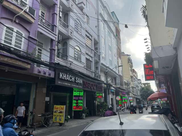 Bán nhà hẻm Lê Hồng Phong Quận 10, TP.HCM – 6 phòng ngủ, giá 16.9 tỷ Bán nhà hẻm Lê Hồng Phong Quận 10, TP.HCM – 6 phòng ngủ, giá 16.9 tỷ
