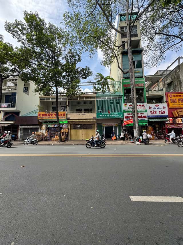 Bán nhà mặt tiền Nguyễn Chí Thanh Quận 5, TP.HCM – 5 phòng ngủ, giá 48 tỷ