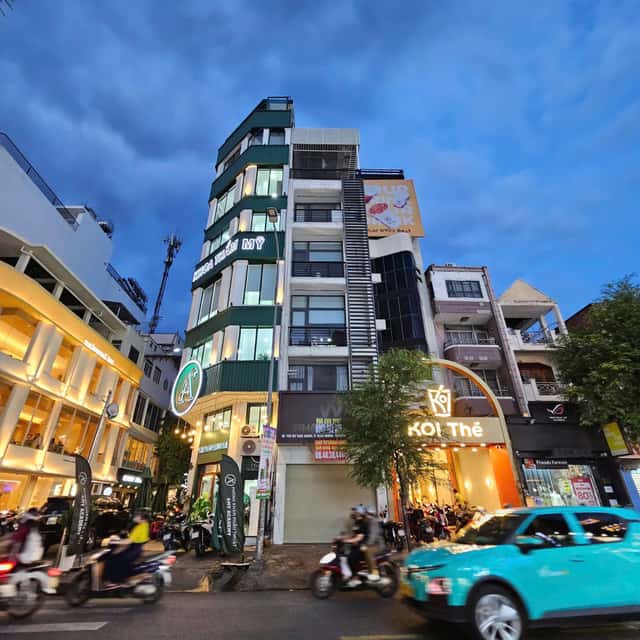 Bán nhà mặt tiền Sư Vạn Hạnh Quận 10, TP.HCM – giá 48 tỷ