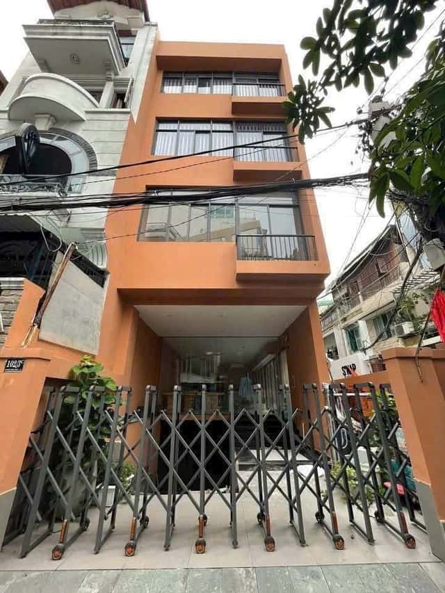 Bán nhà hẻm Nguyễn Đình Chiểu Quận 1, TP.HCM – 11 phòng ngủ, giá 45 tỷ Bán nhà hẻm Nguyễn Đình Chiểu Quận 1, TP.HCM – 11 phòng ngủ, giá 45 tỷ