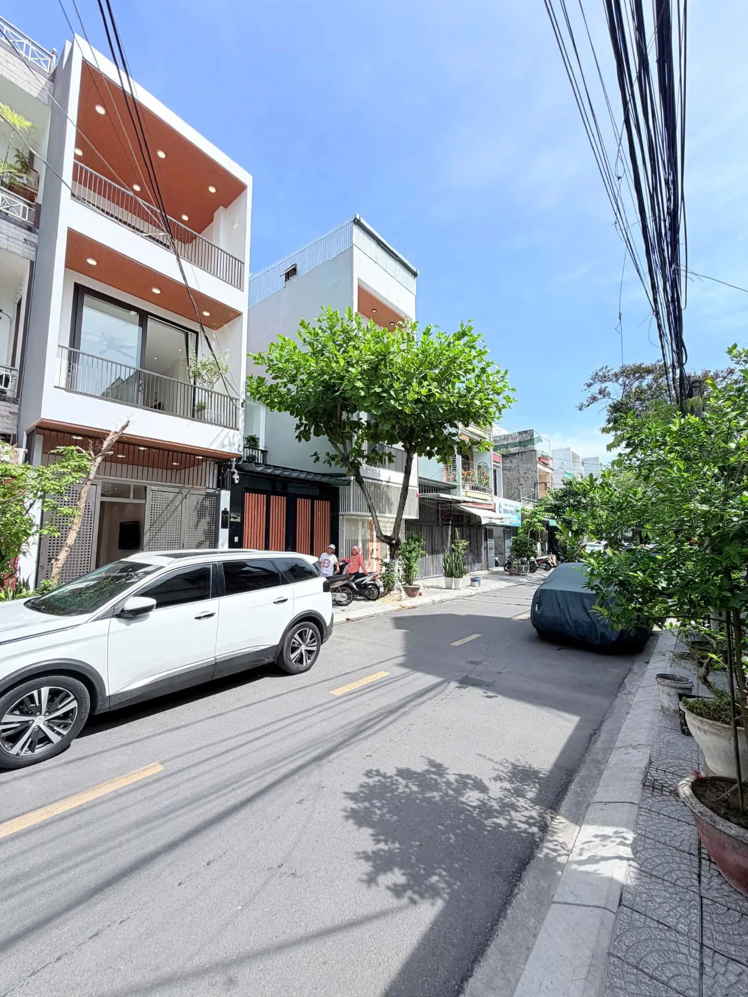 Bán nhà mặt tiền Nguyên Hồng Quận Thanh Khê, TP. Đà Nẵng – 4 phòng ngủ, giá 8.8 tỷ