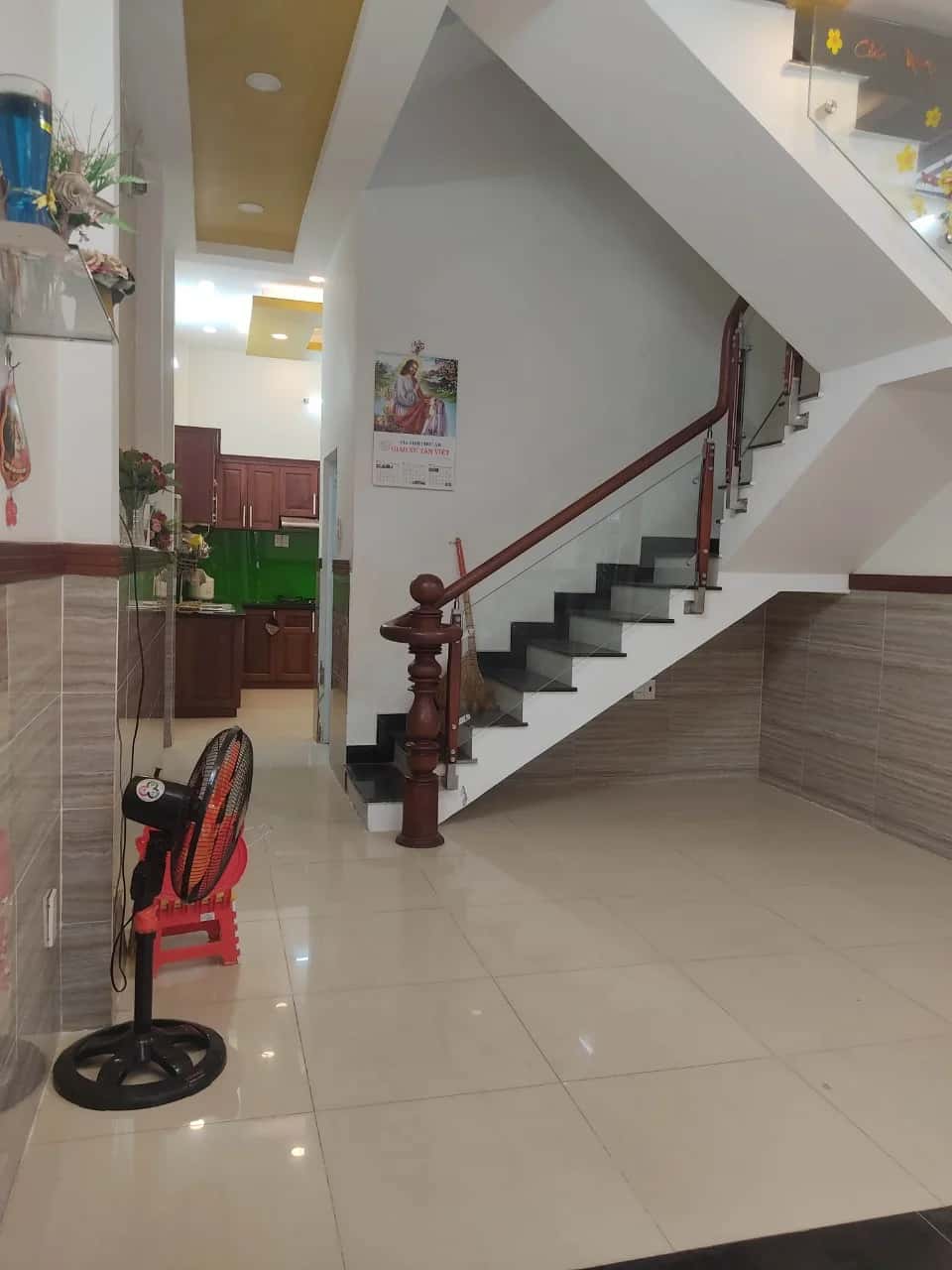 Bán nhà hẻm 60/27 Đồng Đen Quận Tân Bình, TP.HCM – 4 phòng ngủ, giá 8 tỷ