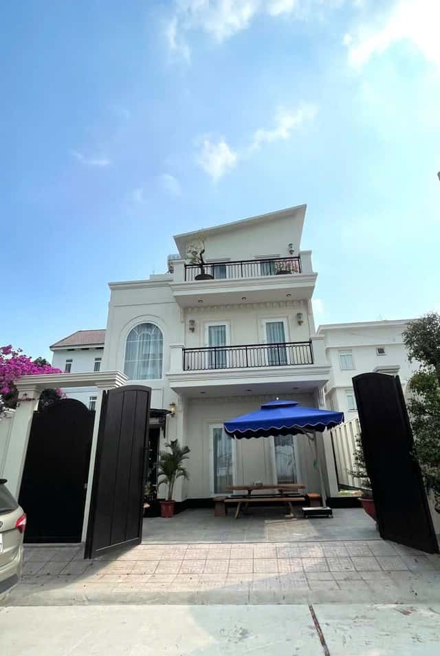 Bán nhà mặt tiền Nguyễn Hoàng Thành phố Thủ Đức, TP.HCM – giá 52 tỷ Bán nhà mặt tiền Nguyễn Hoàng Thành phố Thủ Đức, TP.HCM – giá 52 tỷ
