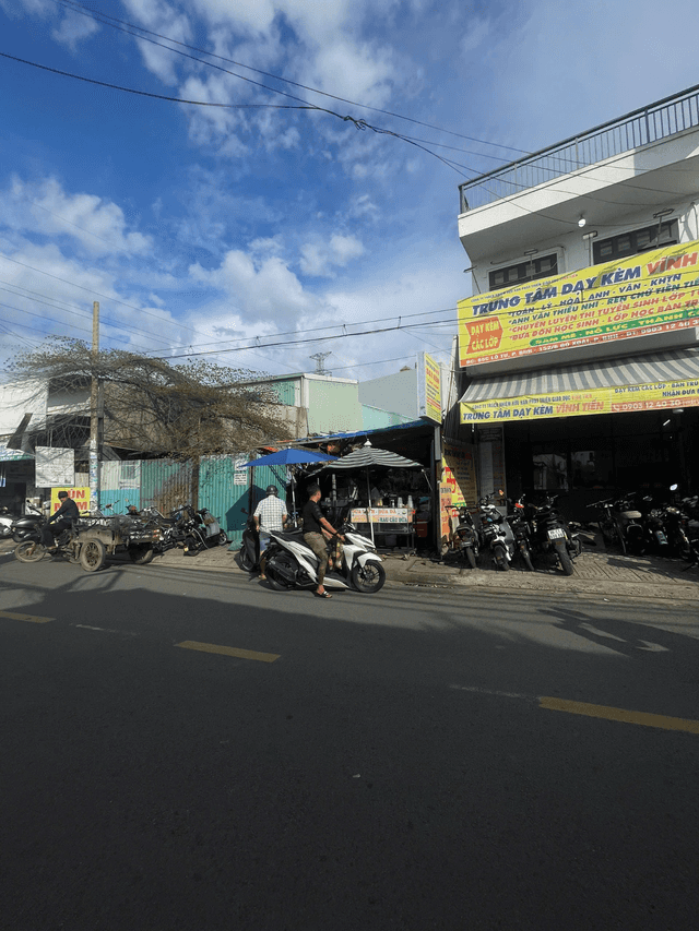 Bán nhà mặt tiền Lô Tư  Quận Bình Tân, TP.HCM – 3 phòng ngủ, giá 25.1 tỷ