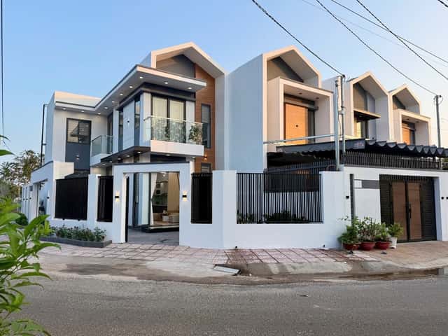 Bán nhà mặt tiền Điểu Xiển  Thành phố Long Khánh, Đồng Nai – 3 phòng ngủ, giá 2.4 tỷ