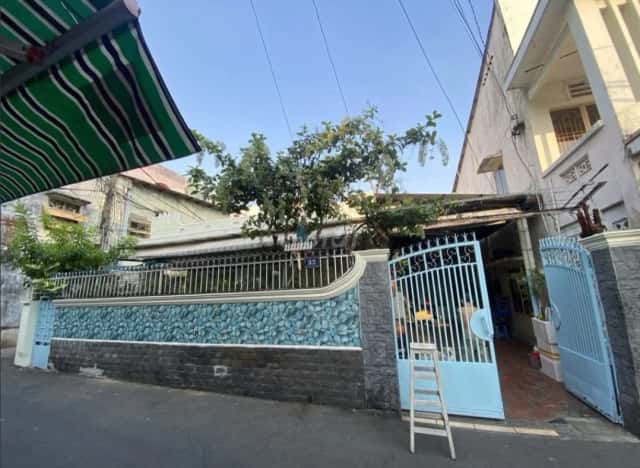 Bán nhà hẻm đường 275 Quận 9, TP.HCM – 3 phòng ngủ, giá 23 tỷ