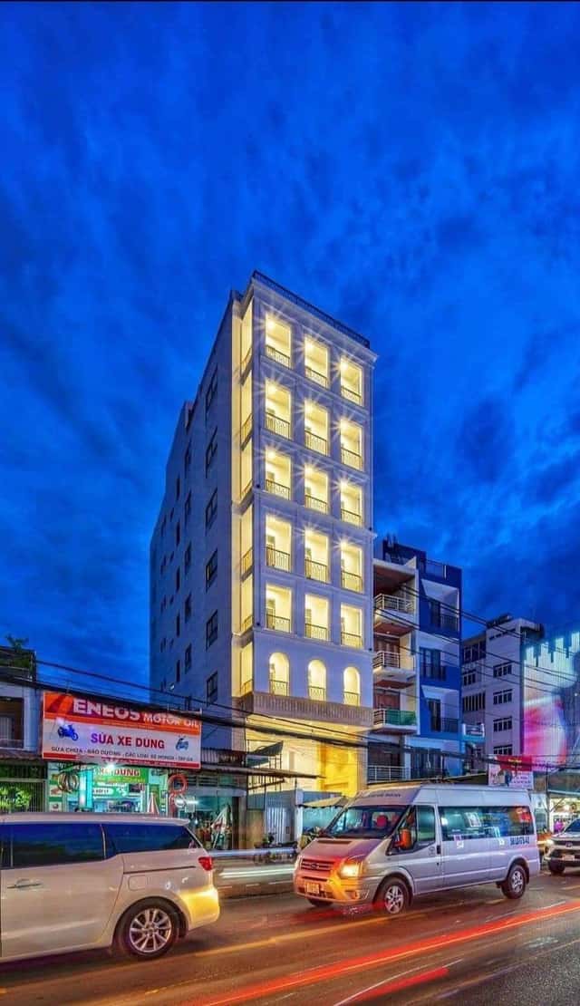 Bán nhà mặt tiền Âu Cơ Quận Tân Bình, TP.HCM – giá 82 tỷ