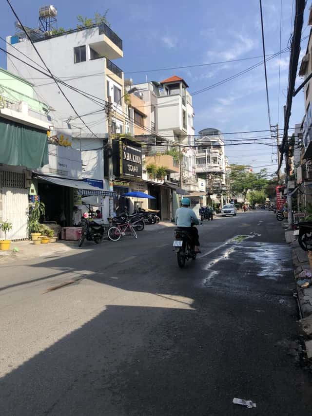 Bán nhà mặt tiền Nguyễn Tiểu La Quận 10, TP.HCM – 4 phòng ngủ, giá 17.5 tỷ