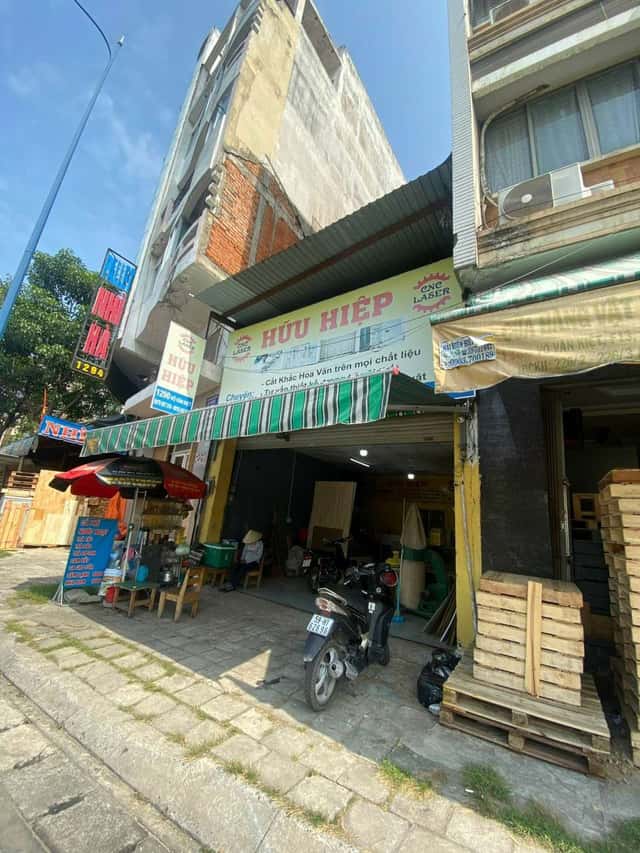 Bán nhà mặt tiền Võ Văn Kiệt Quận 5, TP.HCM – giá 13 tỷ