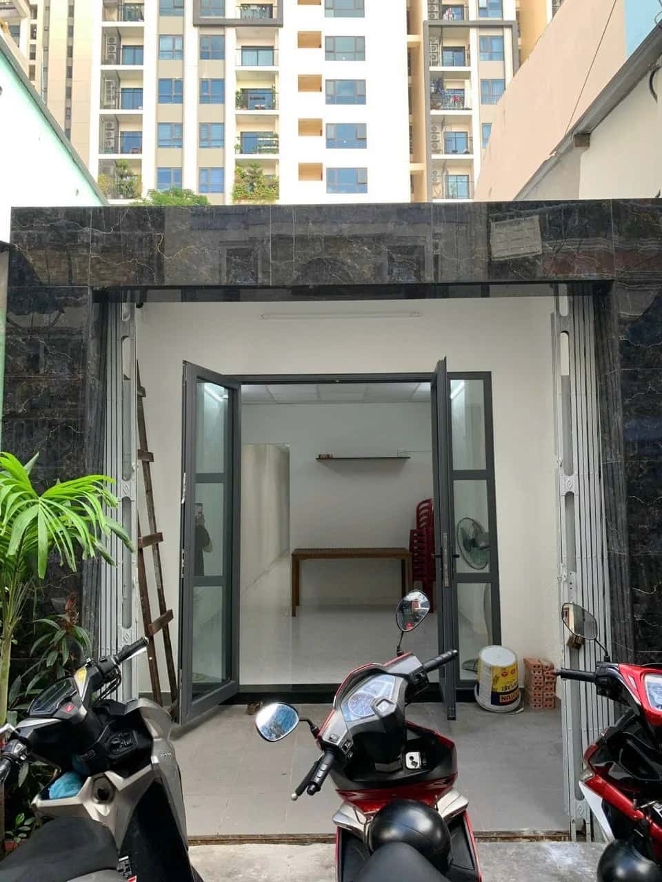 Bán nhà hẻm Cách Mạng Tháng 8 Quận 10, TP.HCM – 2 phòng ngủ, giá 8.6 tỷ