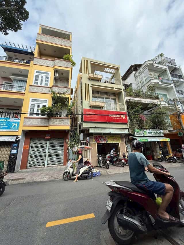 Bán nhà mặt tiền Ngô Quyền Quận 10, TP.HCM – giá 23 tỷ