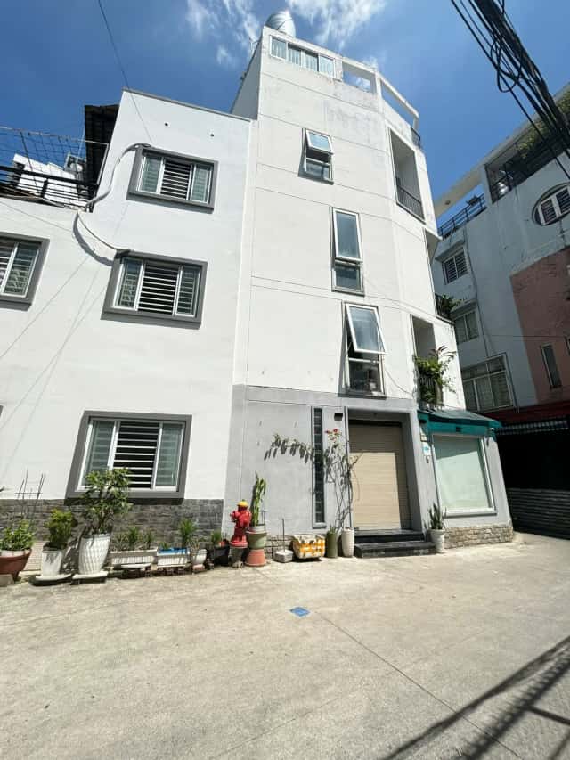 Bán nhà hẻm Đường Nguyễn Công Hoan Quận Phú Nhuận, TP.HCM – 3 phòng ngủ, giá 7.9 tỷ