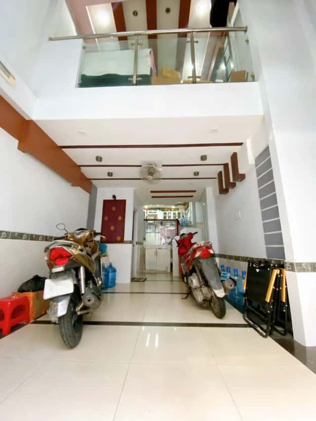 Bán nhà hẻm Hoàng Hoa Thám Quận Bình Thạnh, TP.HCM – 4 phòng ngủ, giá 7.9 tỷ