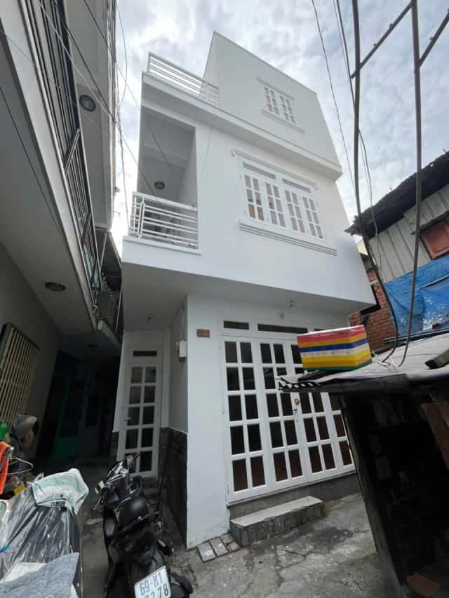 Bán nhà hẻm 125/21/14 Đường Vạn Kiếp Quận Bình Thạnh, TP.HCM – 2 phòng ngủ, giá 4.3 tỷ